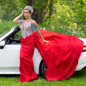 Mac Duggal size 4 pageant gown